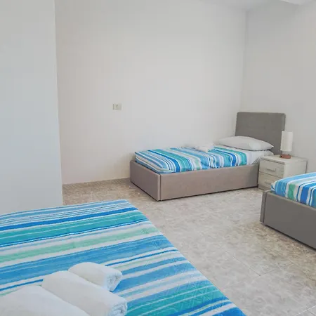 Budget Beds Apartment